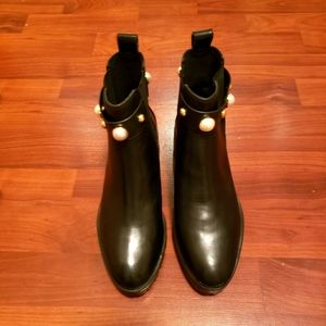 Karl Lagerfeld Pola Pull on Chelsea Boots. New! Black, Leather, Size 7